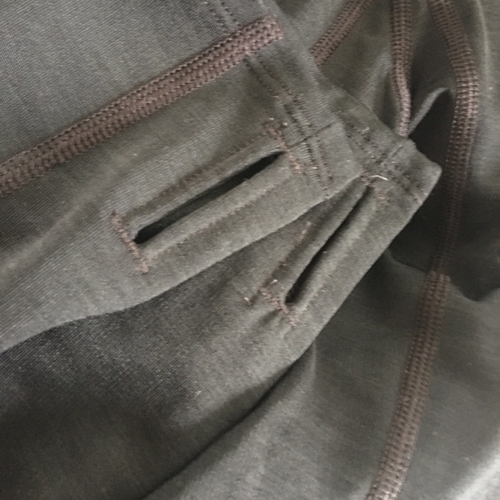 Under Armor Fitted Pullover - image 4